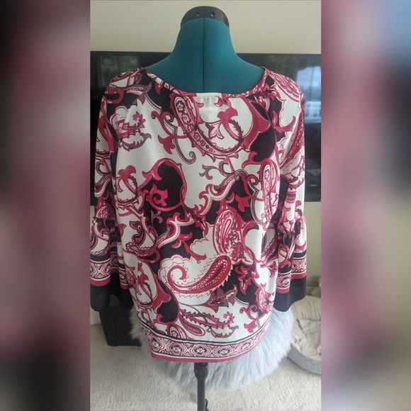 Joseph Ribkoff Vanilla Multi Top - Picture 5 of 8